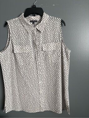 Adrianna Papell White Sleeveless Button-Down Polka Dot tunic Blouse
